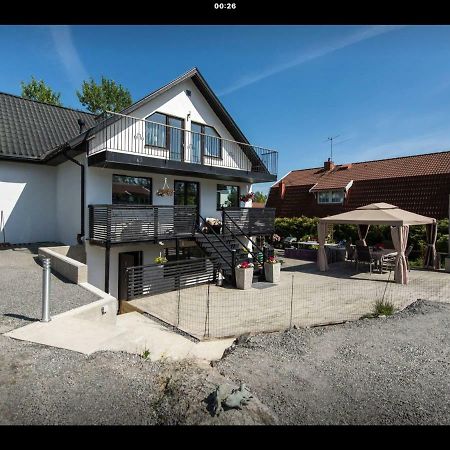 Lagenhet I Villa Pa Fornudden Tyreso Luaran gambar