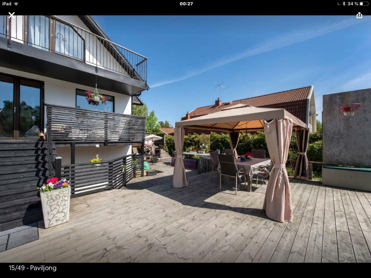 Lagenhet I Villa Pa Fornudden Tyreso Luaran gambar